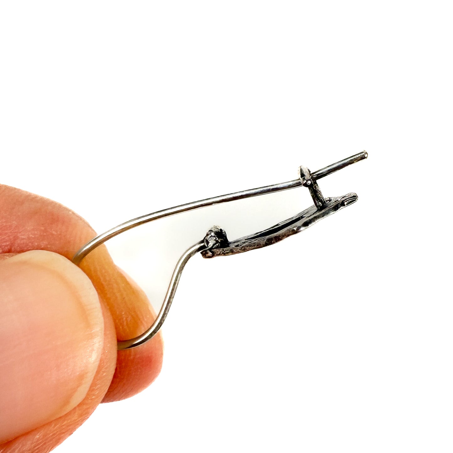 Kite 18mm Textured White Bronze Earrings (1 pair/M2092)-The Bead Gallery Honolulu