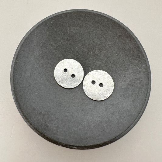 2-Hole Button 15mm Bead (Thai Silver) - 1 pc. (M1856)-The Bead Gallery Honolulu