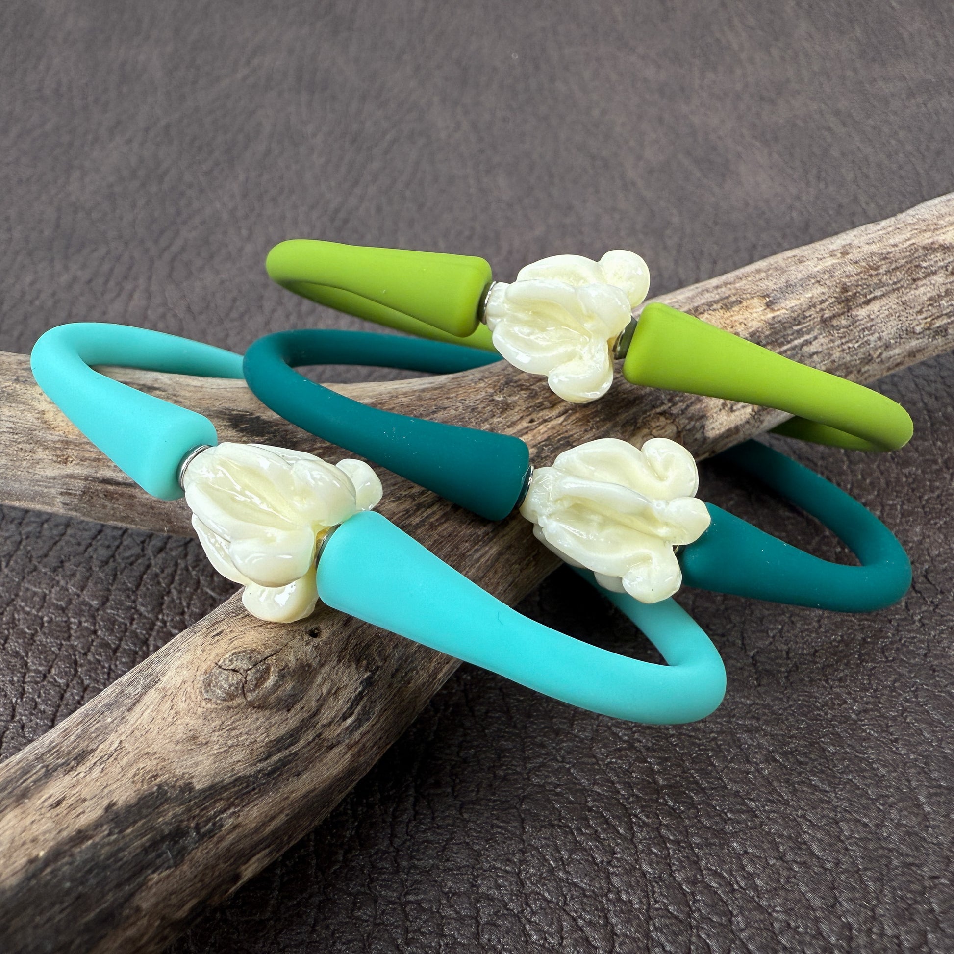 MADE IN HAWAII: Crown Flower Silicone Bracelet - 1 pc. (J344)-The Bead Gallery Honolulu