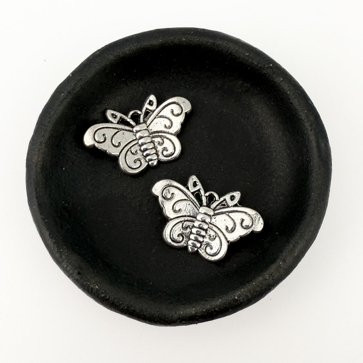 Butterfly 23mm Antique Plated Silver Charm (1 pc/M2089)-The Bead Gallery Honolulu