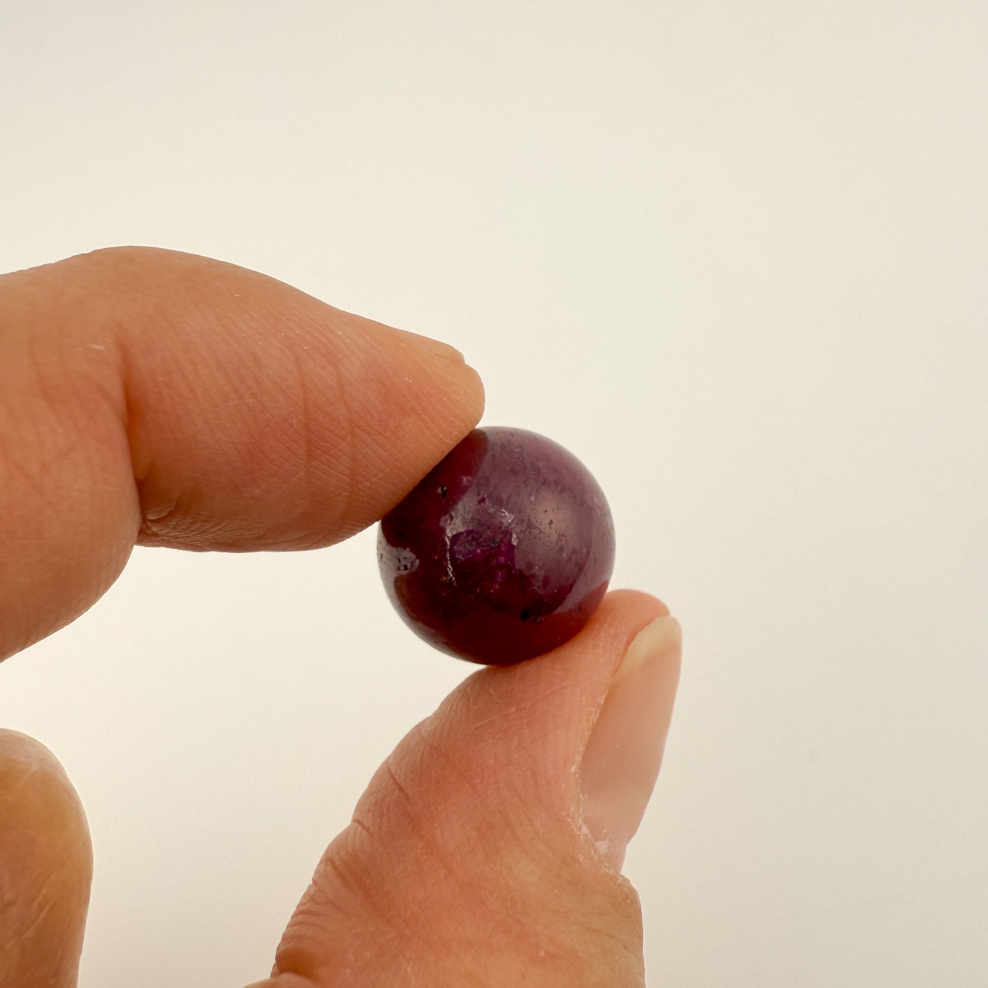 Star Ruby 13.5mm Smooth Round Bead (1 pc/P3188)-The Bead Gallery Honolulu