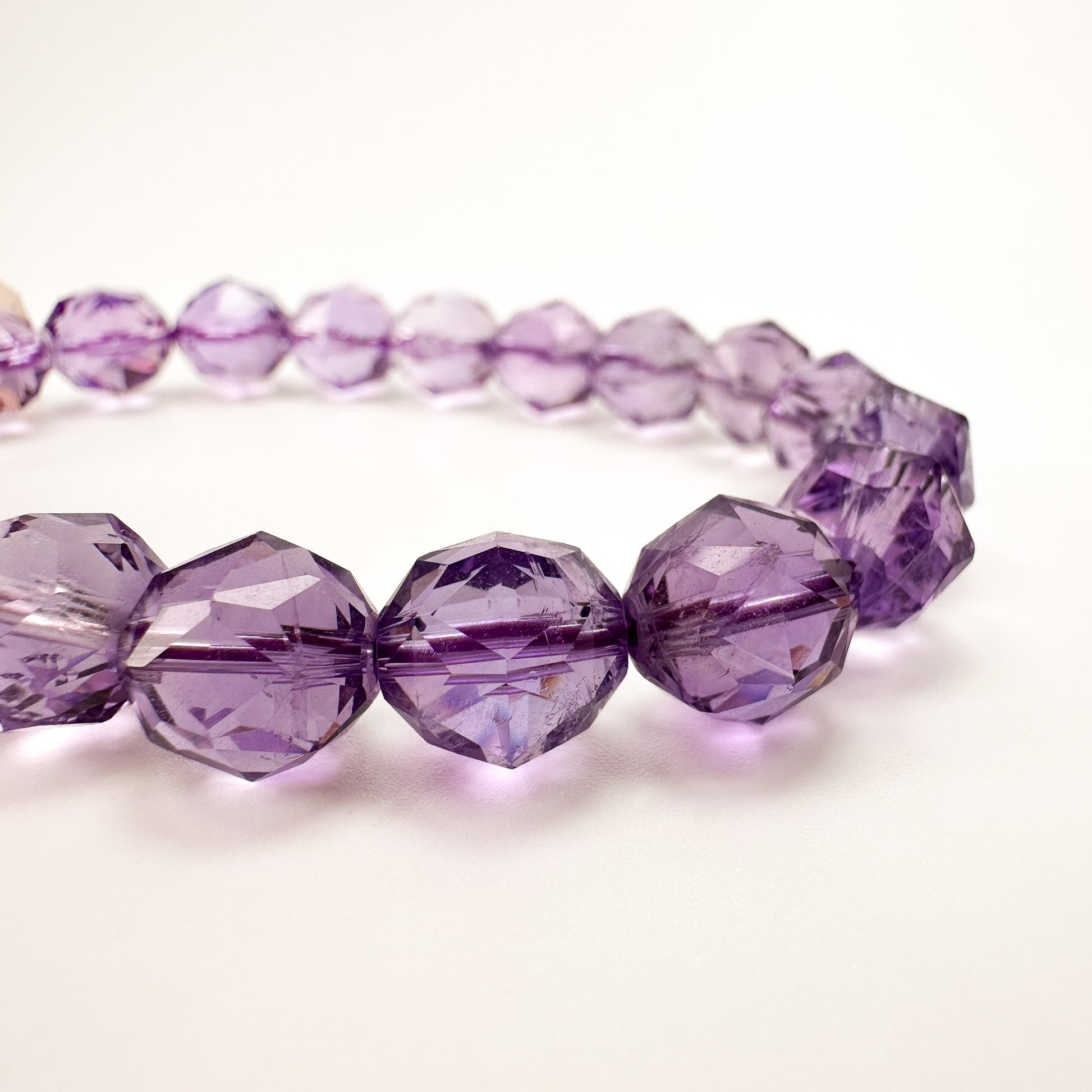 Amethyst 10mm Faceted Star Cut Stretchy Cord Bracelet (J292)-The Bead Gallery Honolulu