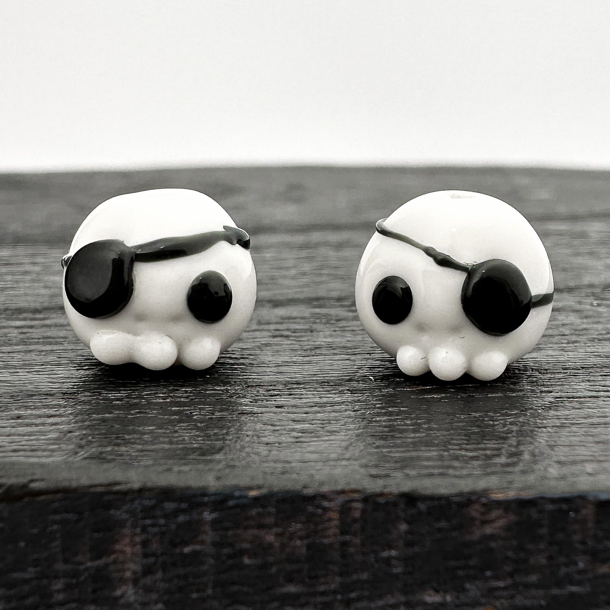 Chibi Handmade Glass Beads - Skull with Eye Patch (LB291)-The Bead Gallery Honolulu