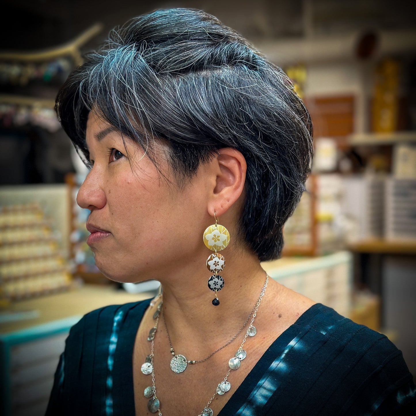 Plum Blossom Disc Mix (4 Colorways ) - 6 pcs. (MIX088)-The Bead Gallery Honolulu