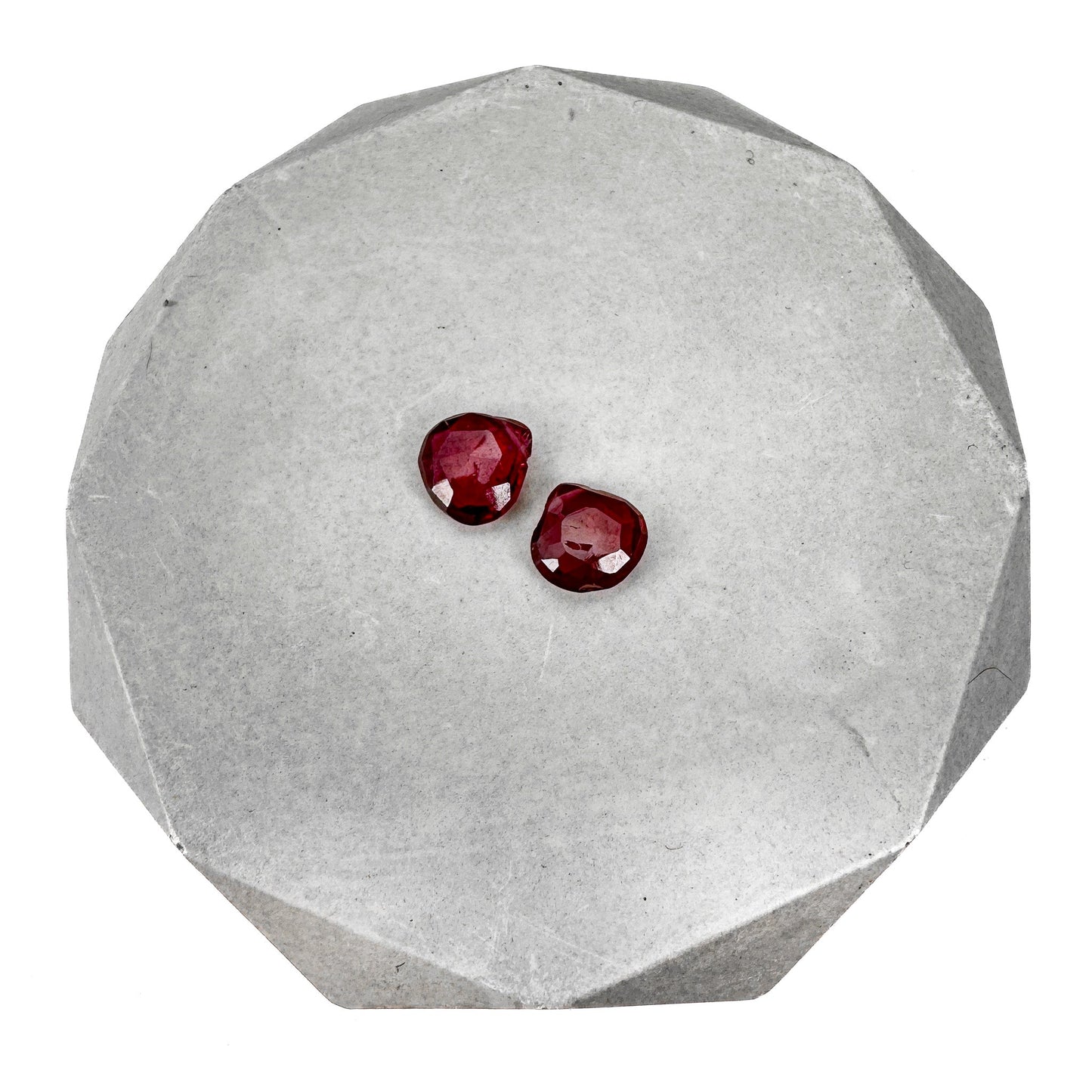 Red Garnet Flat Faceted Heart Tip Drilled Briolette Bead - 1 pc. (P3275)-The Bead Gallery Honolulu