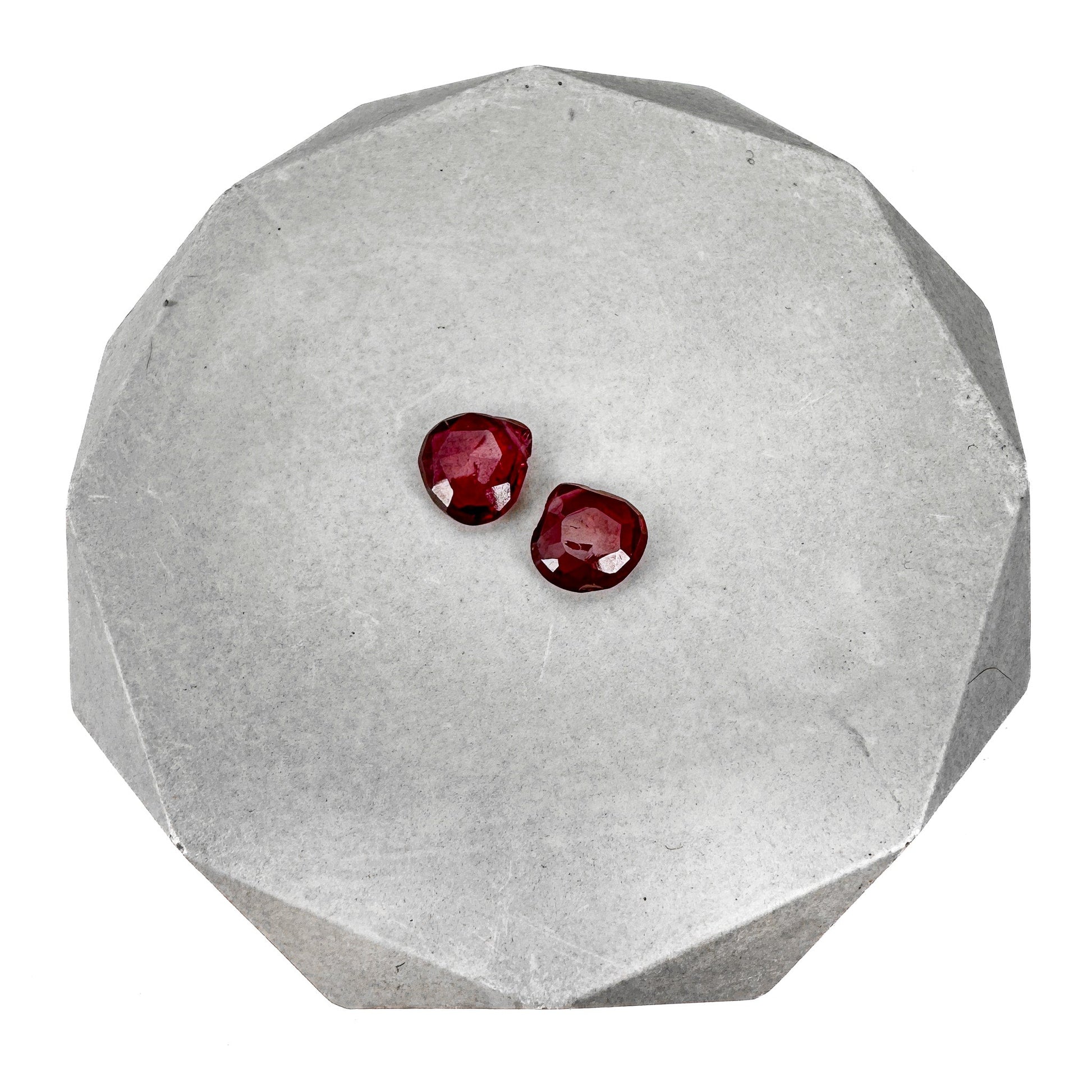 Red Garnet Flat Faceted Heart Tip Drilled Briolette Bead - 1 pc. (P3275)-The Bead Gallery Honolulu